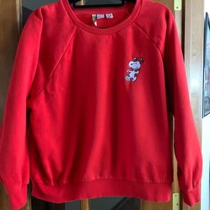Women’s Snoopy sweatshirt